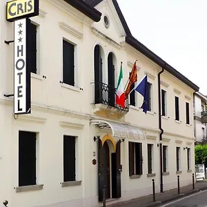 Otel Cris ***